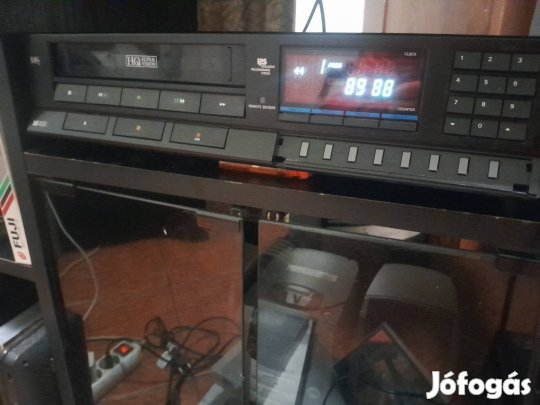 Grundig VHS lejátszó és felvevő 
