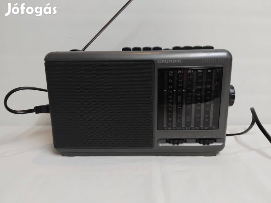Grundig táskarádió