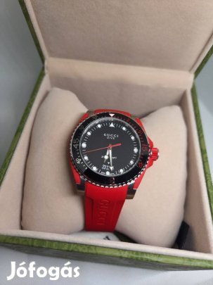 Gucci Dive YA136309 40 mm unisex piros Tok átmérő: 40mm Vízállóság: