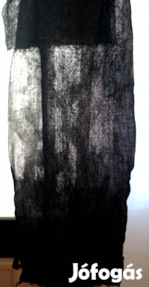 Gucci sál  70% gyapjú / 30% selyem 