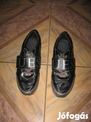 Guess cipő 40-es