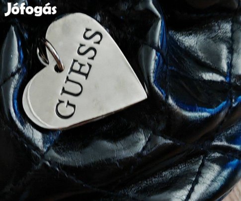 Guess lakk tartó