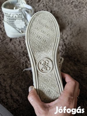 Guess nyári cipő 37-es