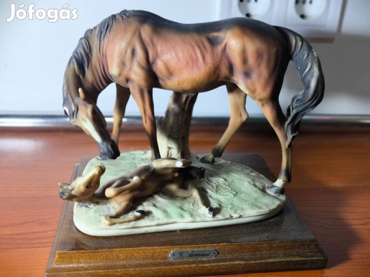 Guiseppe Armani ( G.Armani) ló és csikó szobor