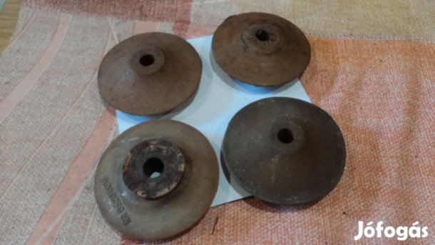 Gumi alkatrész/vagy tárgy alá alátét