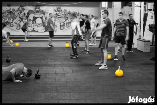 Gumiburkolat Sport: 30x1000x1000mm, eladó országos szállítással. Feket