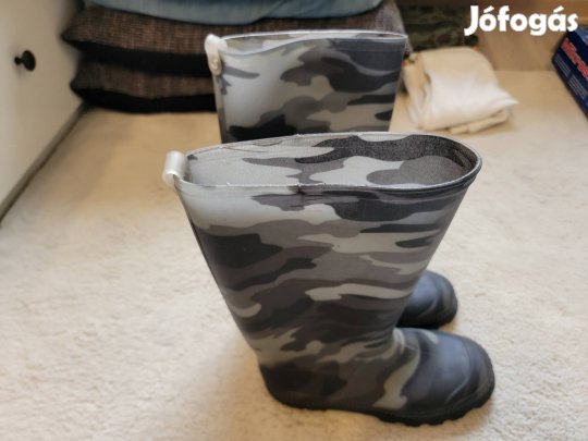 Gumicsizma 37 méretű szép állapotban eladó