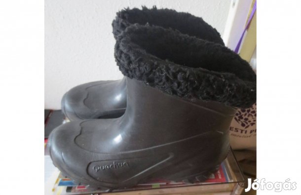 Gumicsizma (bélelt) eladó