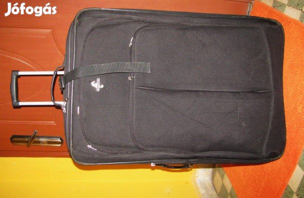 Gurulós bőrönd 80x53x36 Csikóhal emblémás nagy erős vászon