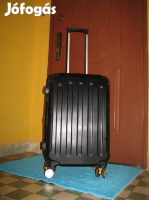 Gurulós bőrönd Bauló 64x40x23 4 görgő kiváló bordazott keményfa