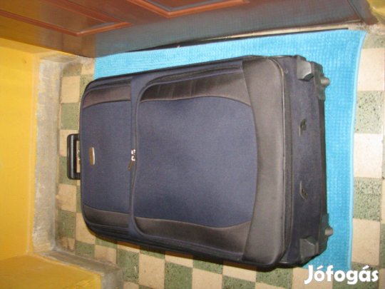 Gurulós bőrönd Titán 62x40x30-35-ig bő 2 jó görgő kiváló