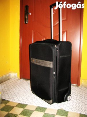 Gurulós bőrönd új Carpisa 62x39x24 elegáns ezüst csík elől