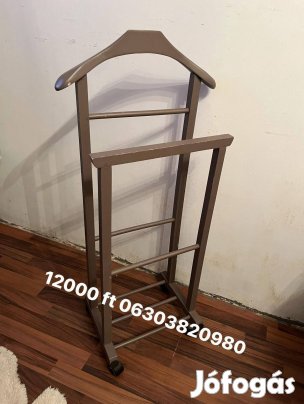 Gurulós fa szobainas 12000 ft eladó bp.17. Kerben