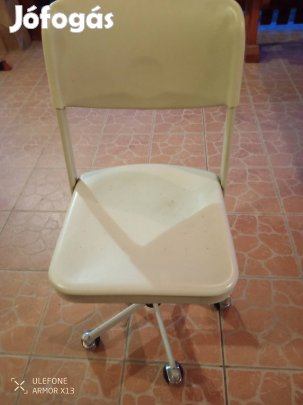 Gurulós forgószék