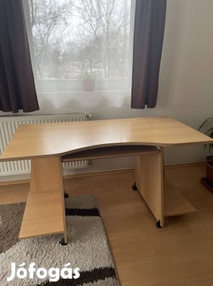 Gurulós íróasztal