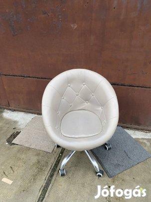 Gurulós szék , fotel 