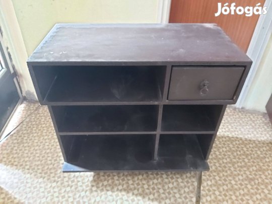 Gurulós szekrény eladó!