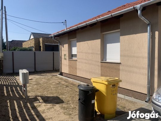 Gyál, Juhász Gy. utca, 120 m2-es, családi ház, 4 szobás, kiváló