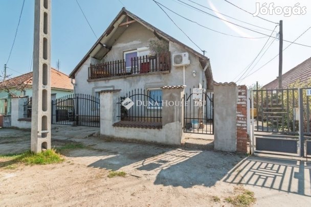 Gyáli eladó 127 nm-es ház
