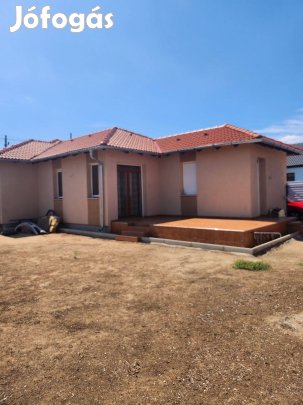 Gyálon 120nm-es cs.ház