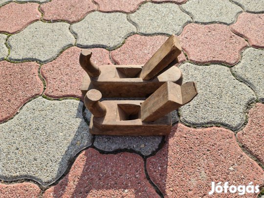 Gyalu famunkához vagy csak legyen régi dísznek vagy másra 2 db