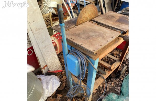 Gyaluasztal körfűrésszel