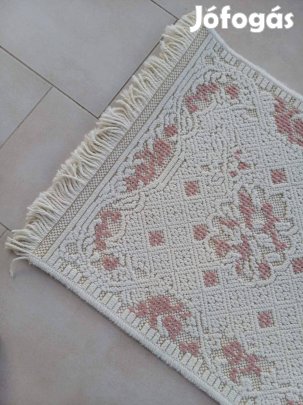 Gyapjú falvédő /szőnyeg eladó