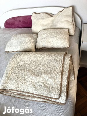 Gyapju takaro 1 nagy es 2 kisparnaval. Ujszerü. Olcson