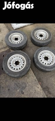 Gyári 100 Toyota Dyna lemezfelni szet gumival