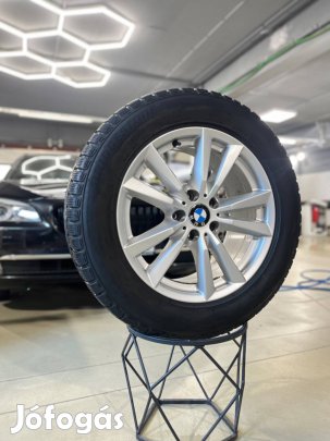 Gyári BMW alufelni téli gumival