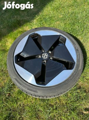 Gyári Hibátlan 20 VW alufelni 500km-t futott Hankook gumikkal!