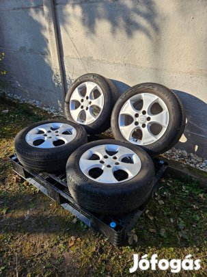 Gyári Kia alufelni szett nyári gumival (5x114,3) 205/55 R16