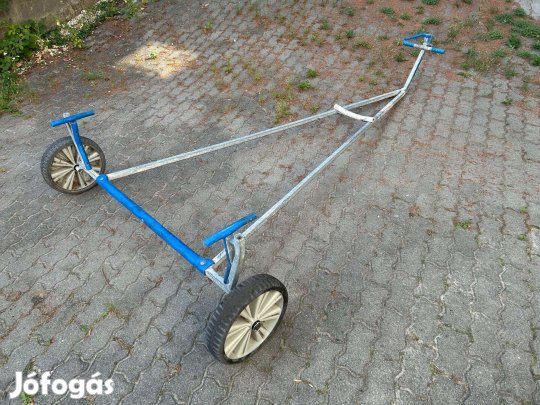 Gyári Laser vitorlás sólyakocsi