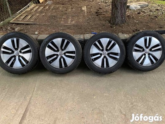 Gyári VW E Golf 5x112 16col 205/55r16 gumikkal