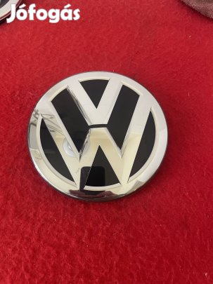 Gyári Volkswagen első emlema