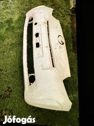 Gyári bontott első lökhárító Toyota IQ