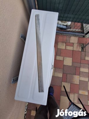 Gyári gyalugépkés 600mmx35x3mm méretű, tartalék késnek