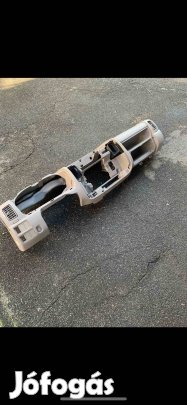 Gyári műszerfal Dyna 100 150 Toyota típusokhoz 