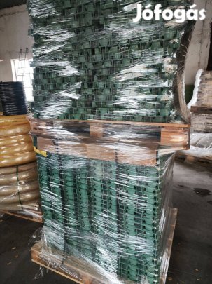 Gyeprács 50x50x4 cm sötétzöld, műanyag