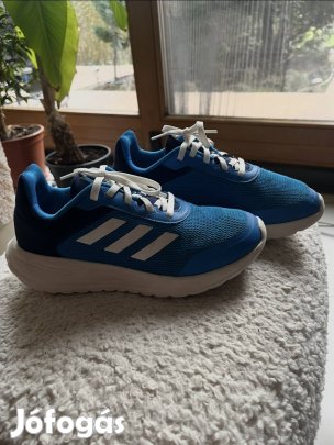 Gyerek adidas cipő eladó 37-es