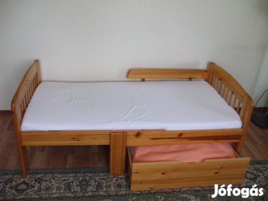 Gyerek ágy újszerű hosszában bővíthető