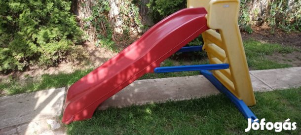 Gyerek csúszda eladó.