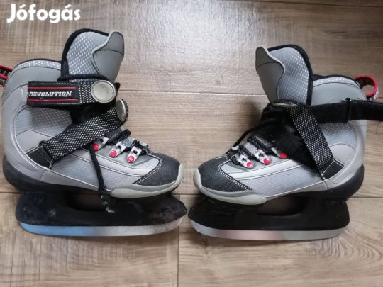 Gyerek használt jégkorcsolyák 32-33-35