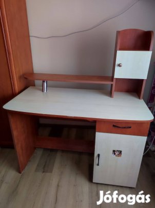 Gyerek íróasztal