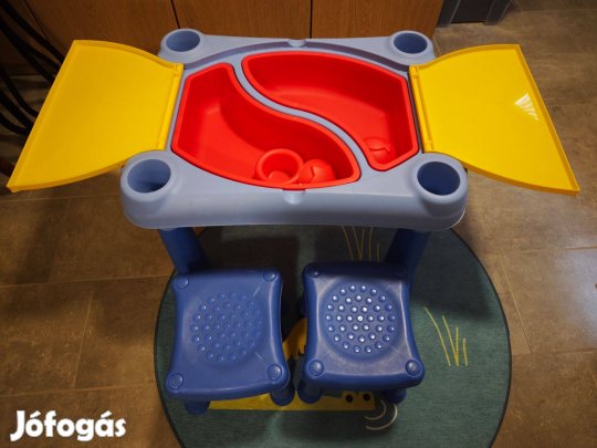 Gyerek játszóasztal székkel