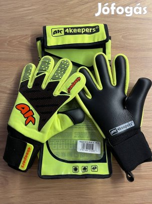 Gyerek kapuskesztyű