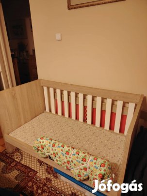 Gyerek kiságy