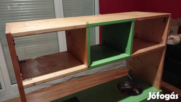 Gyerek konyhabútor fenyőből