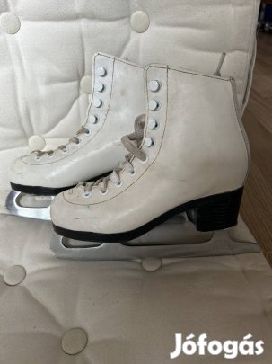 Gyerek korcsolya 31-es