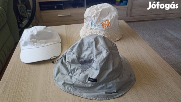 Gyerek nyári sapka, kalap (Forclaz) jó állapotban (3 db egyben)